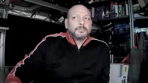 Snapshot of kostasgreek42 chatting on 01/02/25, 06:23 Kosta online show from 01/02/25, 06:23