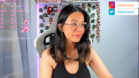 Snapshot of kotomi_rosse chatting on 01/17/25, 05:00 Kotomi online show from 01/17/25, 05:00