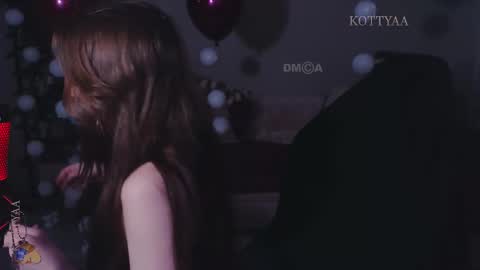 Kottyaa cb FOLLOWING  online show from 11/14/25, 06:06