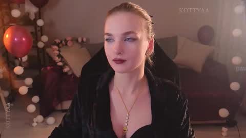 Kottyaa cb FOLLOWING  online show from 11/27/25, 03:36