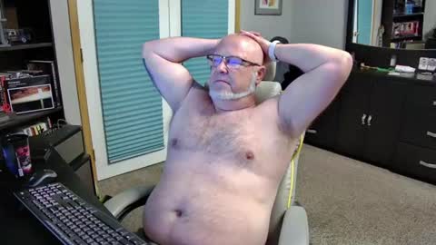 Snapshot of kowjam chatting on 07/09/26, 03:43 CanLoad online show from 07/09/26, 03:43