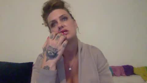 koyoteej online show from 01/17/25, 07:16