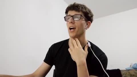 Snapshot of kpo10 chatting on 12/21/24, 08:18 Facu online show from 12/21/24, 08:18