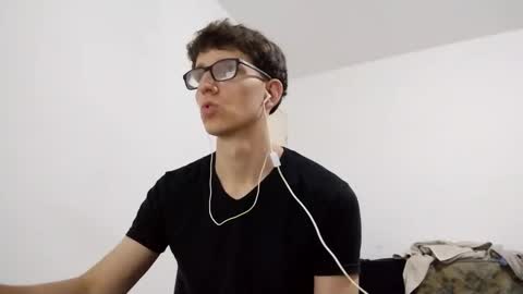 Snapshot of kpo10 chatting on 12/22/24, 12:16 Facu online show from 12/22/24, 12:16