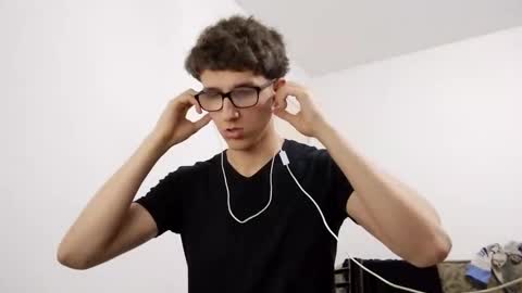 Snapshot of kpo10 chatting on 12/26/24, 01:21 Facu online show from 12/26/24, 01:21