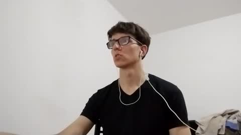 Snapshot of kpo10 chatting on 01/03/25, 12:52 Facu online show from 01/03/25, 12:52