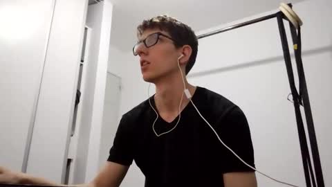 Snapshot of kpo10 chatting on 02/24/26, 05:05 Facu online show from 02/24/26, 05:05