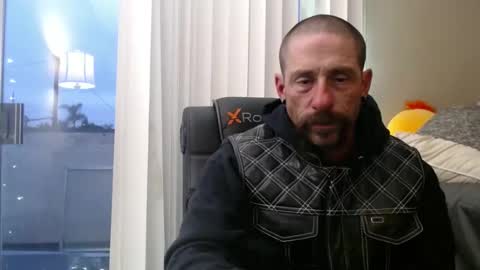 Snapshot of kraazeeme88 chatting on 12/12/24, 12:59 BigDaddy online show from 12/12/24, 12:59