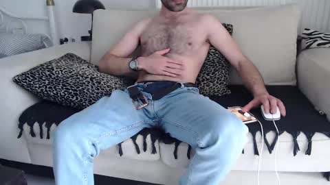 Snapshot of kral_mert chatting on 02/17/25, 09:24 Mert online show from 02/17/25, 09:24