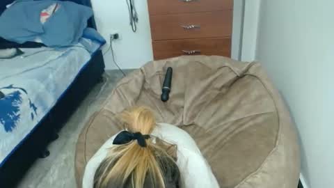 kratos_and_afrodita online show from 10/06/25, 11:13