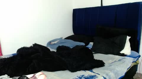 kratos_and_afrodita online show from 11/11/25, 01:38