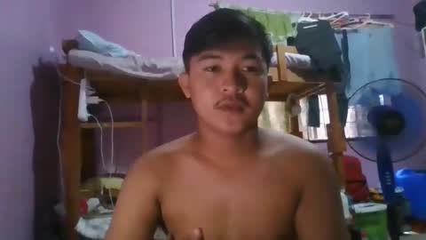 Snapshot of krezikeed chatting on 09/13/25, 04:12 krezikeed online show from 09/13/25, 04:12