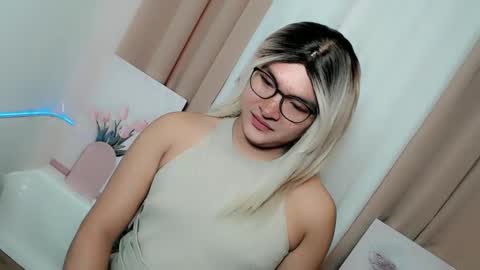 Snapshot of krezikeed chatting on 01/13/26, 11:43 krezikeed online show from 01/13/26, 11:43