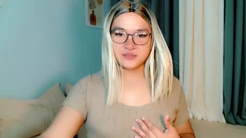 Snapshot of krezikeed chatting on 03/27/26, 04:18 krezikeed online show from 03/27/26, 04:18