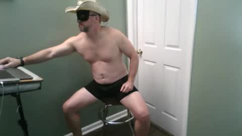 Snapshot of krglider chatting on 12/01/25, 02:44 BigKev online show from 12/01/25, 02:44