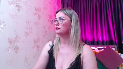 Kriss online show from 04/25/26, 03:09