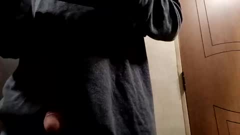 Snapshot of kriscalles260328 chatting on 12/22/24, 11:22 kriscalles260328 online show from 12/22/24, 11:22