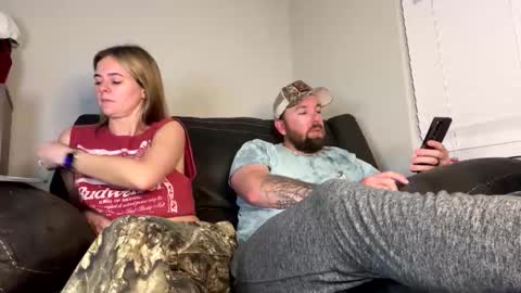 Kriscrinkle online show from 05/08/26, 02:17