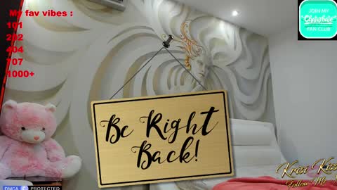 Snapshot of krisi_kiss chatting on 02/21/25, 06:51 KrisiFollow me  Thumb UP  online show from 02/21/25, 06:51