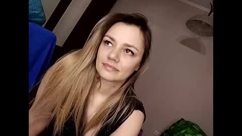 Snapshot of krisssexi chatting on 01/22/25, 03:07 KrissSexi online show from 01/22/25, 03:07