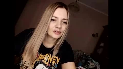 Snapshot of krisssexi chatting on 02/06/25, 05:14 KrissSexi online show from 02/06/25, 05:14