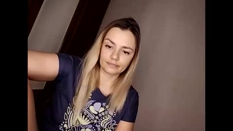 KrissSexi online show from 11/06/25, 03:46