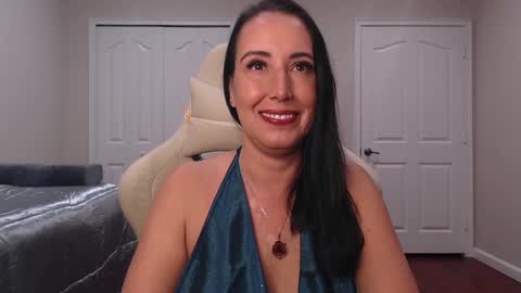 Snapshot of krissy2024 chatting on 01/22/25, 12:48 Krissy online show from 01/22/25, 12:48