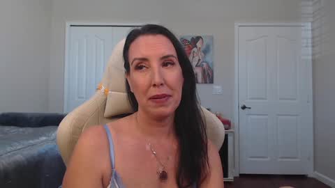 Snapshot of krissy2024 chatting on 02/12/25, 02:32 Krissy online show from 02/12/25, 02:32