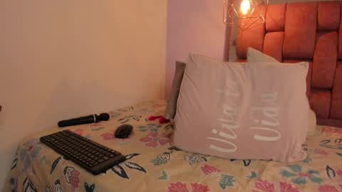 BETANIA online show from 10/22/25, 01:44