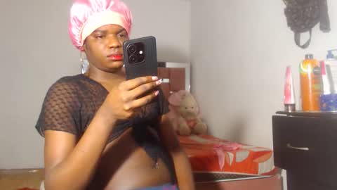 Snapshot of kristal_cox2 chatting on 03/19/26, 10:19 kristal_cox2 online show from 03/19/26, 10:19