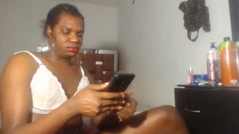 Snapshot of kristal_cox2 chatting on 04/18/26, 09:24 kristal_cox2 online show from 04/18/26, 09:24
