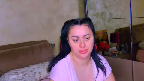 Snapshot of kristal_madness chatting on 05/31/26, 08:32 kristal_madness online show from 05/31/26, 08:32