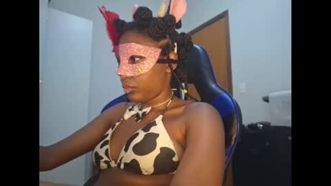 Snapshot of kristallvfs chatting on 02/23/25, 03:35 kristallvfs online show from 02/23/25, 03:35