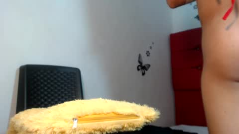 Snapshot of kristaltsxxx chatting on 02/23/25, 07:07 kristal online show from 02/23/25, 07:07