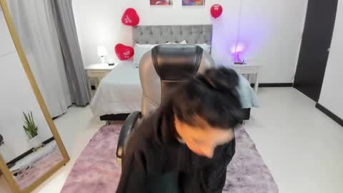 Sophia online show from 02/17/25, 11:53