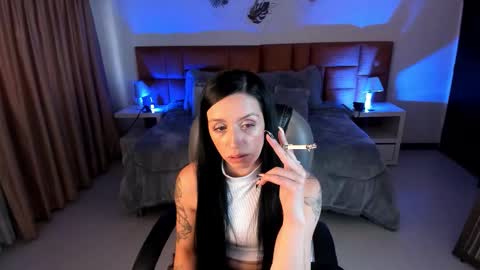 Sophia online show from 11/05/25, 08:31