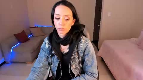 Sophia online show from 06/17/26, 07:15