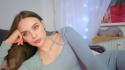 Snapshot of kristen_sayles chatting on 02/11/25, 09:35 Kris online show from 02/11/25, 09:35