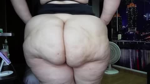 Kristen online show from 09/13/25, 02:55