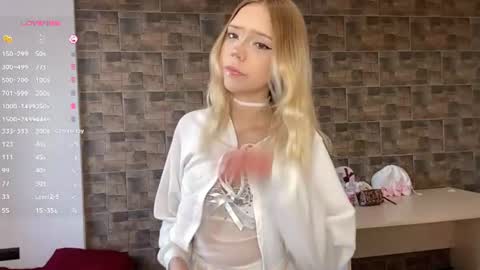 Alisa online show from 06/11/26, 04:16