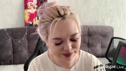 Snapshot of kristibiz chatting on 03/30/26, 08:15 kristibiz online show from 03/30/26, 08:15