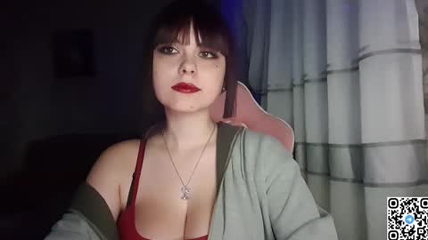 Snapshot of kristibloom chatting on 09/25/25, 06:11 Christie online show from 09/25/25, 06:11