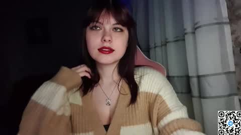 Snapshot of kristibloom chatting on 10/01/25, 06:14 Christie online show from 10/01/25, 06:14