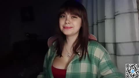 Snapshot of kristibloom chatting on 10/10/25, 06:07 Christie online show from 10/10/25, 06:07