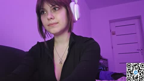 Snapshot of kristibloom chatting on 11/02/25, 10:45 Christie online show from 11/02/25, 10:45