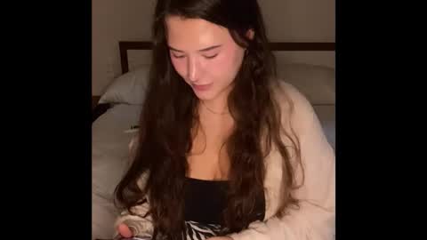 kristiekitty online show from 04/29/26, 03:21