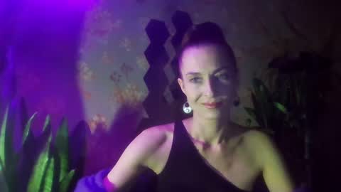 Snapshot of kristinagold44 chatting on 12/05/24, 07:17 Kristina online show from 12/05/24, 07:17