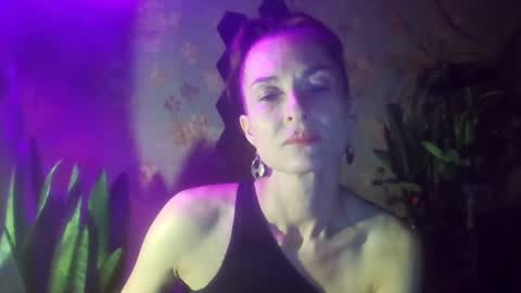 Snapshot of kristinagold44 chatting on 12/06/24, 09:13 Kristina online show from 12/06/24, 09:13