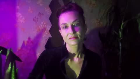 Snapshot of kristinagold44 chatting on 01/09/25, 01:13 Kristina online show from 01/09/25, 01:13