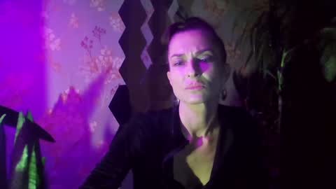 Snapshot of kristinagold44 chatting on 01/10/25, 08:26 Kristina online show from 01/10/25, 08:26